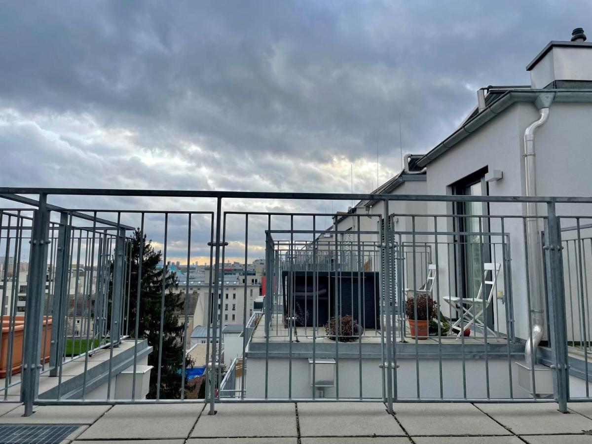 Eca Rooftop Live - Private Rooms & Serviced Apartments Відень Екстер'єр фото